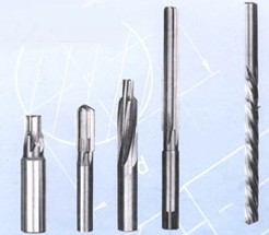 �q������